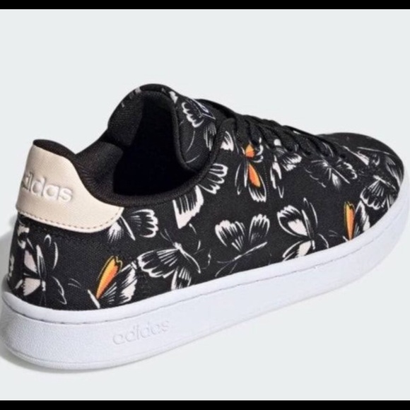 Adidas X Farm Rio Advantage butterfly shoes - Picture 2 of 6